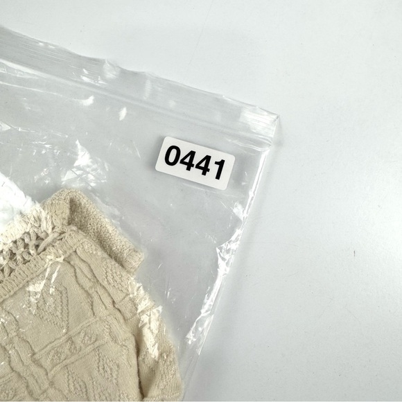 Isabella Mia Baby Girls Sz 6-12 M Boho Embroidered Sleeveless Crochet Top Peru - Picture 8 of 8